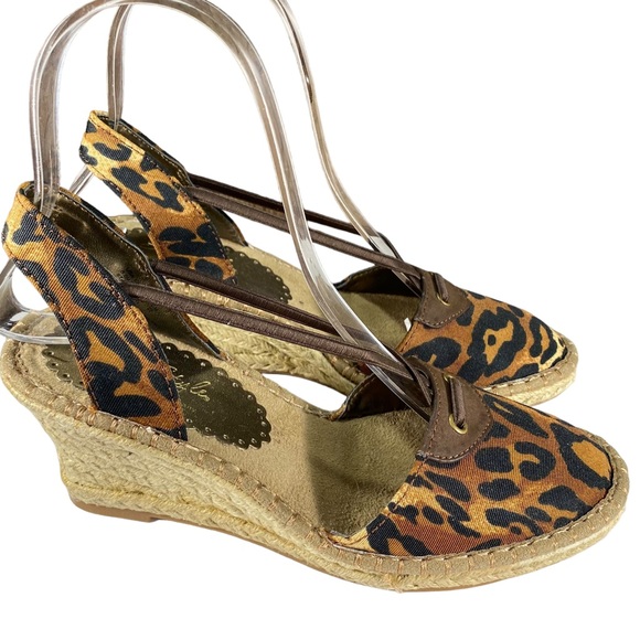 Soft Style Leopard Print Ankle Strap Wedges Womens Shoes Size 5.5 - Picture 2 of 10